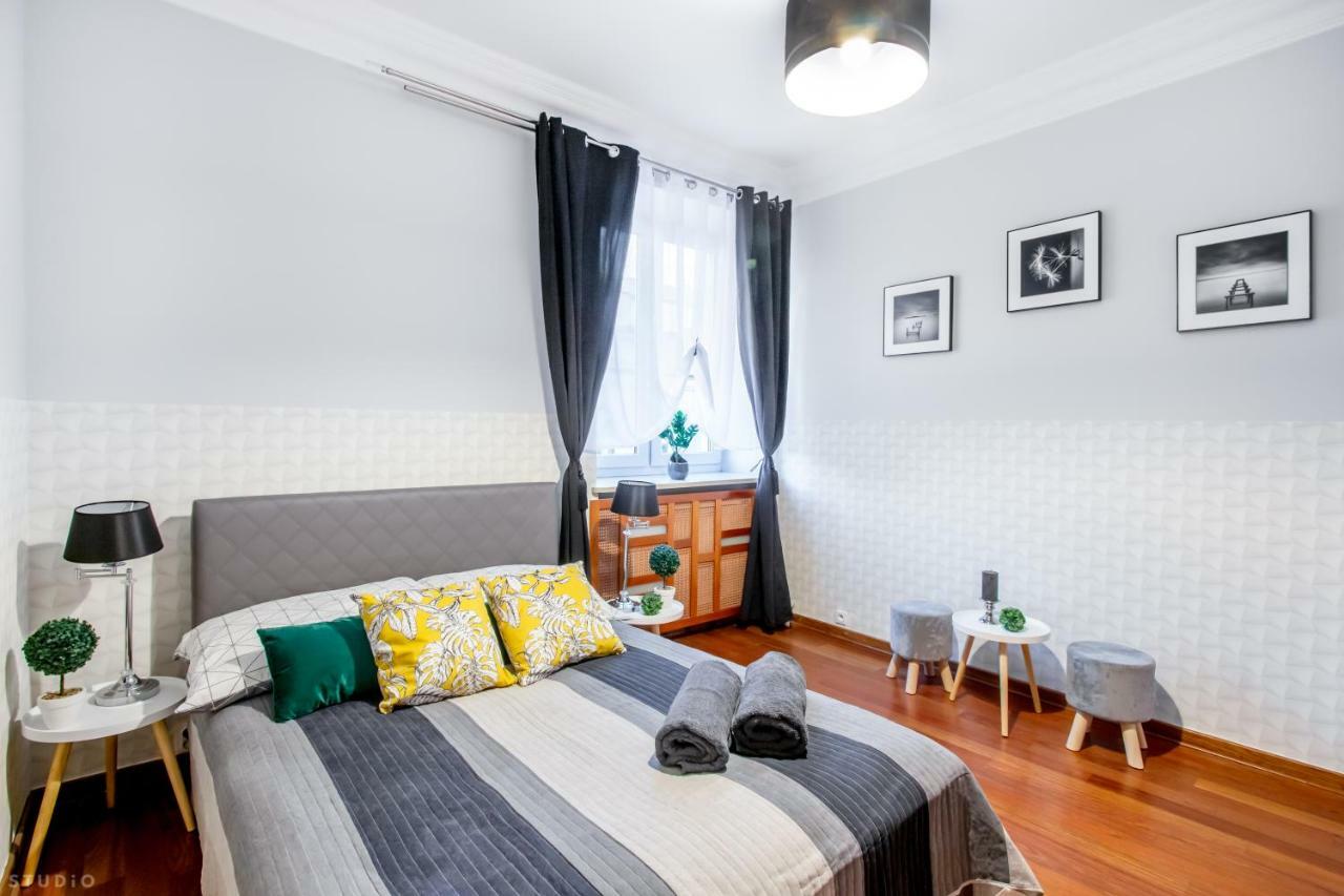 *Clicktheflat* Wilcza 33 Street Apart Rooms In The City Center Warschau Exterior foto